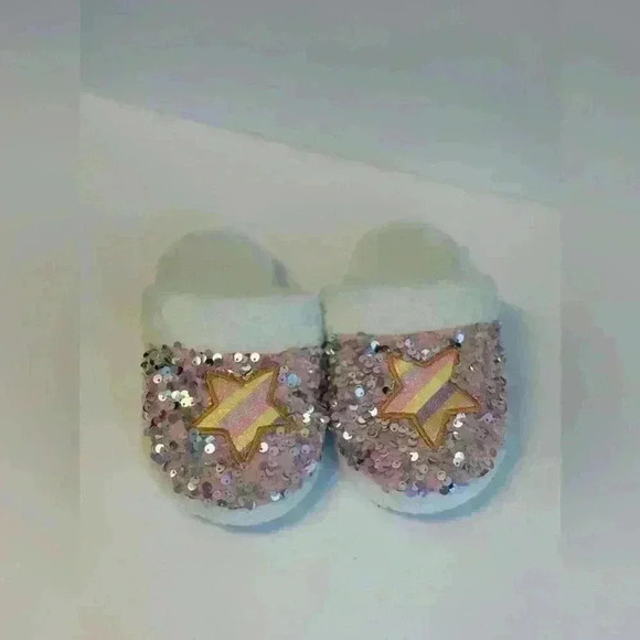 COZY STAR SEQUIN SLIPPERS SIZE 10/12 - Picture 3 of 3